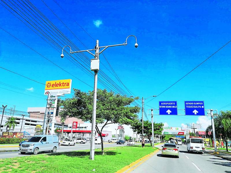 Las 3,265 cámaras están instaladas, pero sin funcionar en SPS y el resto del país.