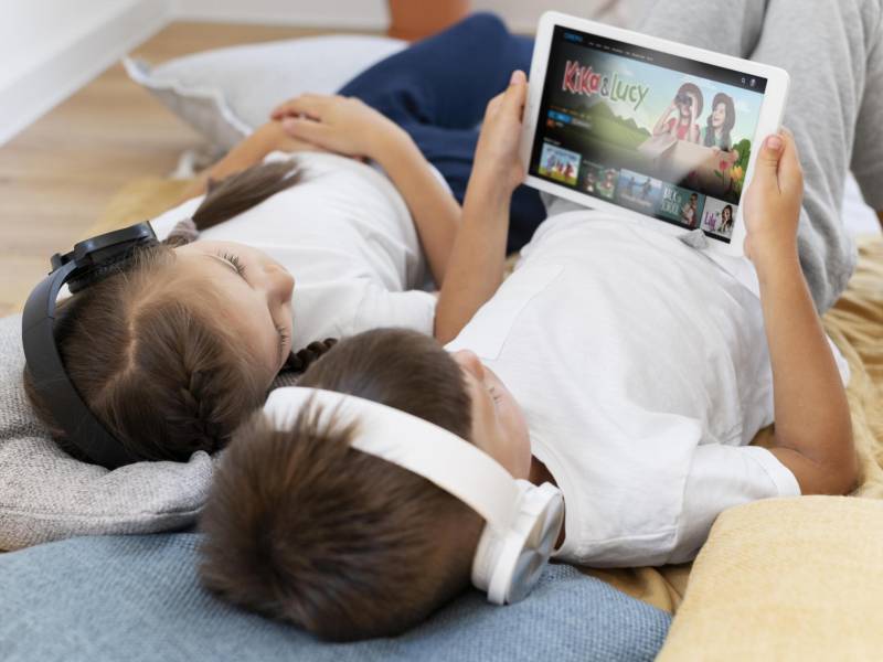 El uso descontrolado de teconología limita el normal <b>desarrollo psicológico de los niños</b> y puede derivar en otros problemas de personalidad o de conducta.