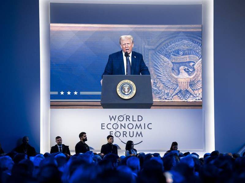 El Foro de Davos invitó a Trump a acudir a la edición del próximo año tras las “ondas sísmicas” causadas por su regreso a la Casa Blanca.