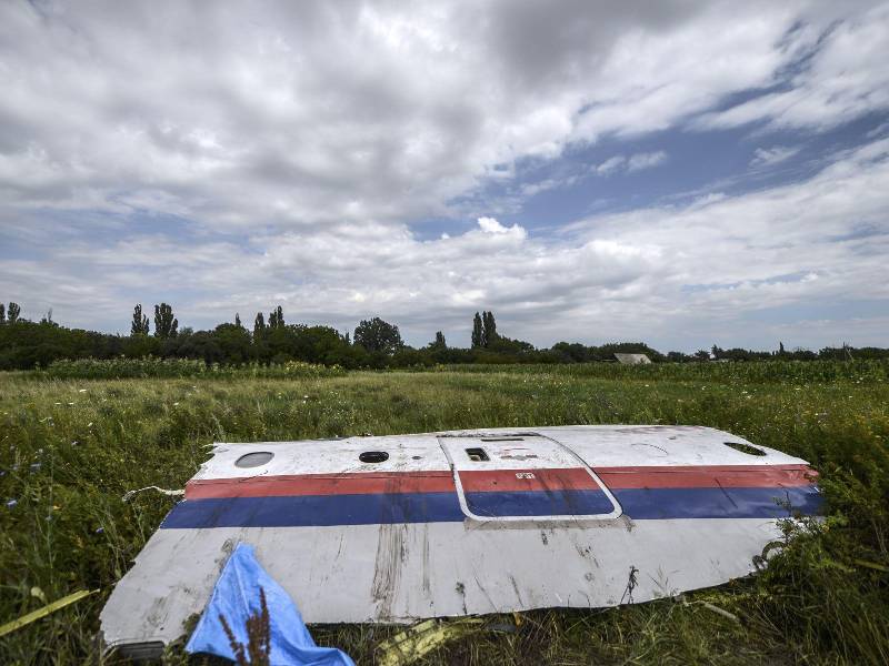 Holanda acusa a cuatro personas de haber derribado el vuelo MH17 cuando sobrevolaba el este de Ucrania con un misil.