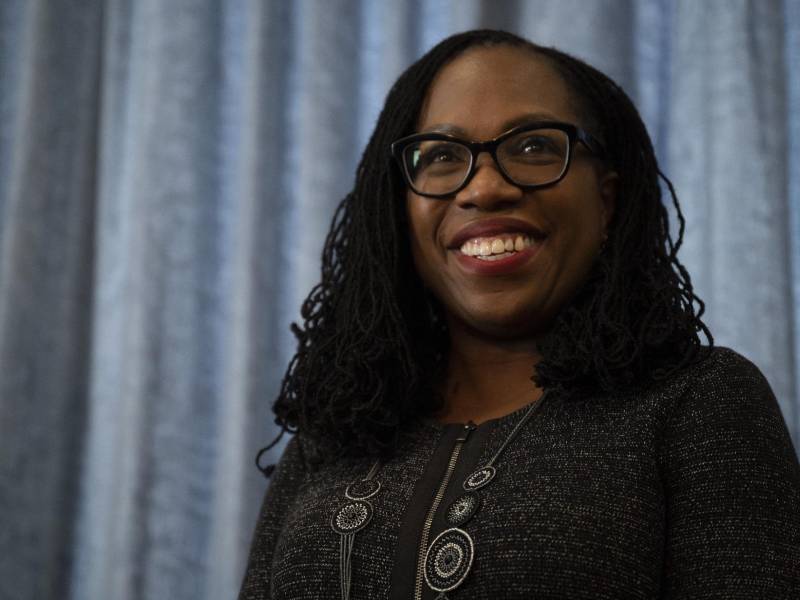 La jueza Ketanji Brown Jackson, conocida como “KBJ”, “será la jueza más izquierdista que jamás ha llegado al Tribunal Supremo”, según los senadores republicanos.