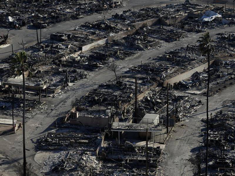 Más de 11.000 residentes regresaron a sus hogares tras los incendios de Los Ángeles