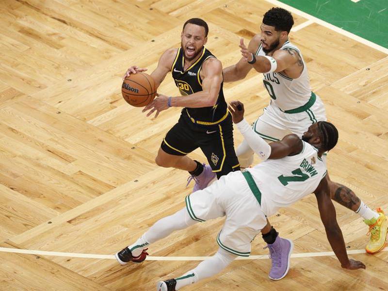 Curry guió a los suyos a la victoria en las finales de la NBA.