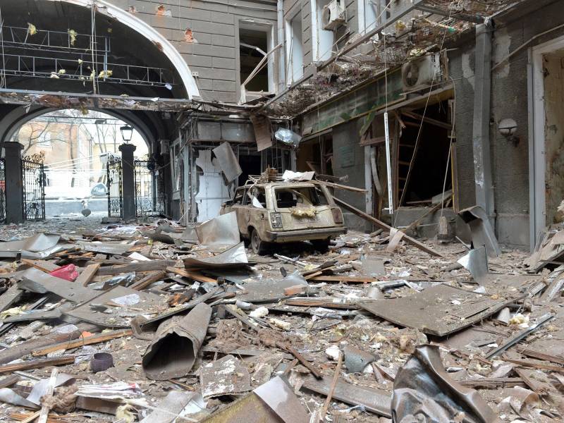 Los bombardeos rusos siguen sacudiendo Járkov, una de las principales ciudades ucranianas.