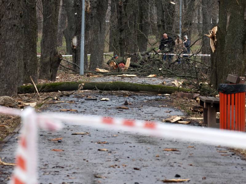 Rusia mantiene sus ataques contra Ucrania y este domingo un misil alcanzó el espacio polaco.
