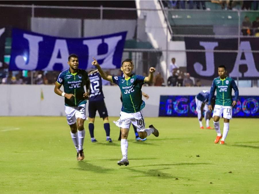 Damin Ramírez marcó el segundo gol del Marathón contra el Motagua y así lo celebró.
