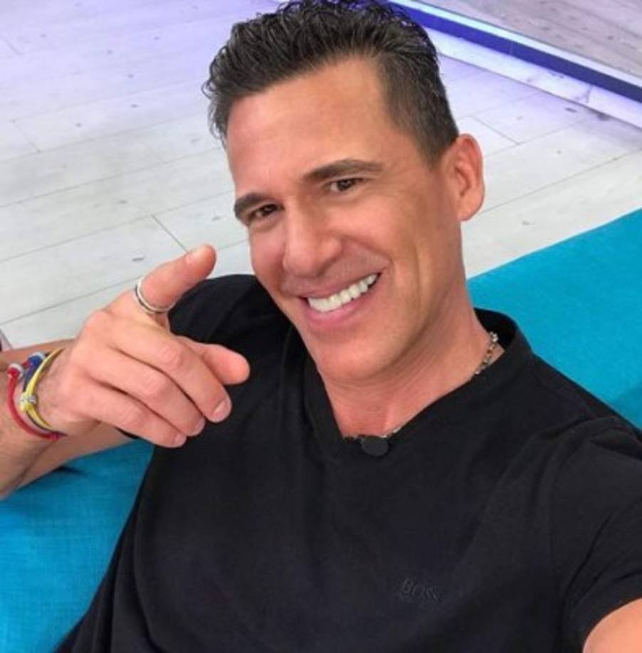 Entre sus actuaciones más recordadas están 'Girasoles para Lucía', 'Secreto de Amor' y 'Una familia con suerte'.