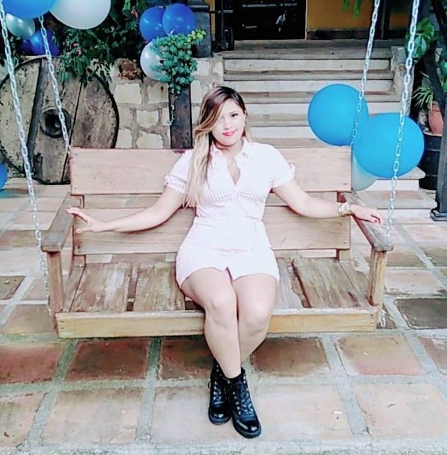 Larisa tenía apenas ocho meses de haber llegado a Estados Unidos y era acompañada por otra compatriota identificada como “Sonia”, quien se encuentra grave en el hospital. Su travesía migratoria comenzó hace dos años, informaron parientes a LA PRENSA, pero cruzó hace ocho meses la frontera entre México y Estados Unidos. 