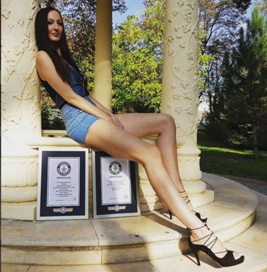 A Lisina le encanta el básquetbol.