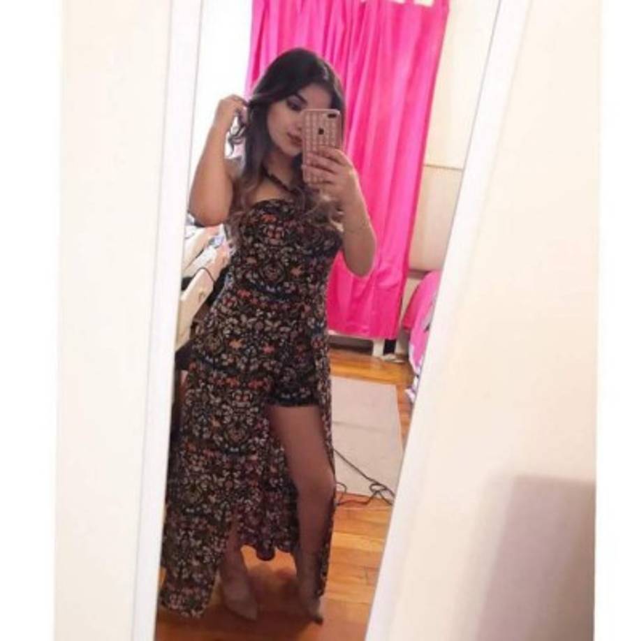 Como toda joven, ella aprovechaba para tomarse selfies y subirla a las redes sociales.