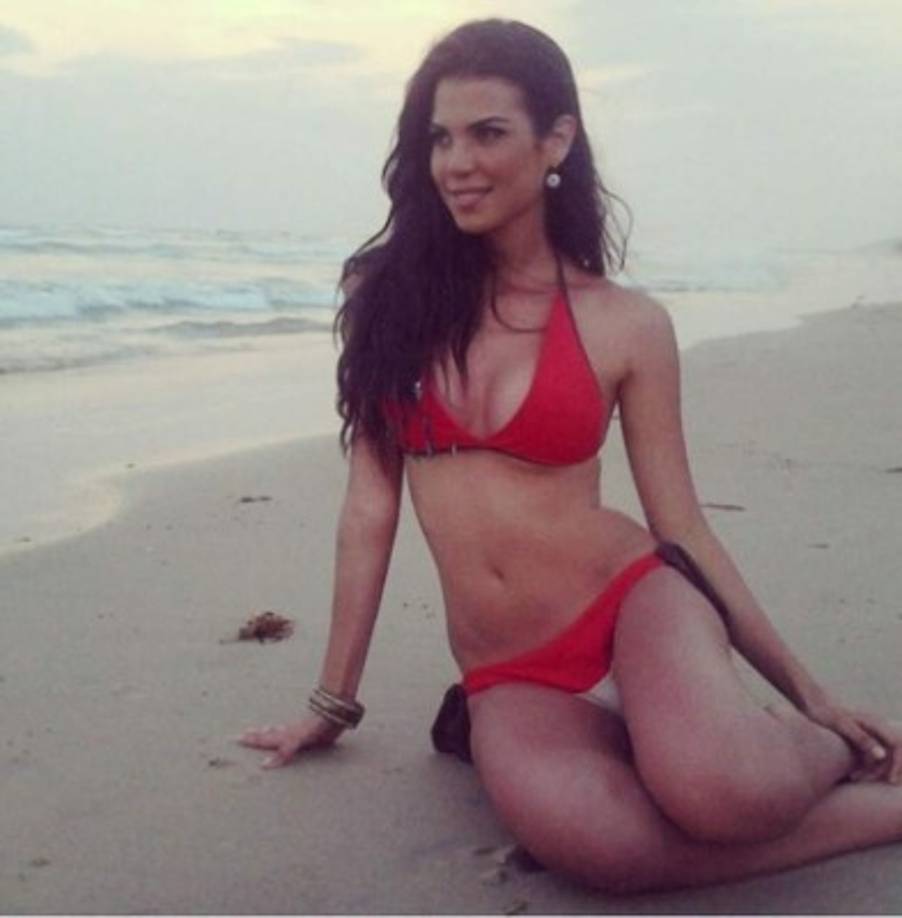 Algunos le escribieron mensajes de ánimo: 'Solo brilla en miss universo, disfruta de esta hermosa experiencia y deja bien en alto el nombre de Chile', dijo una de sus seguidoras.