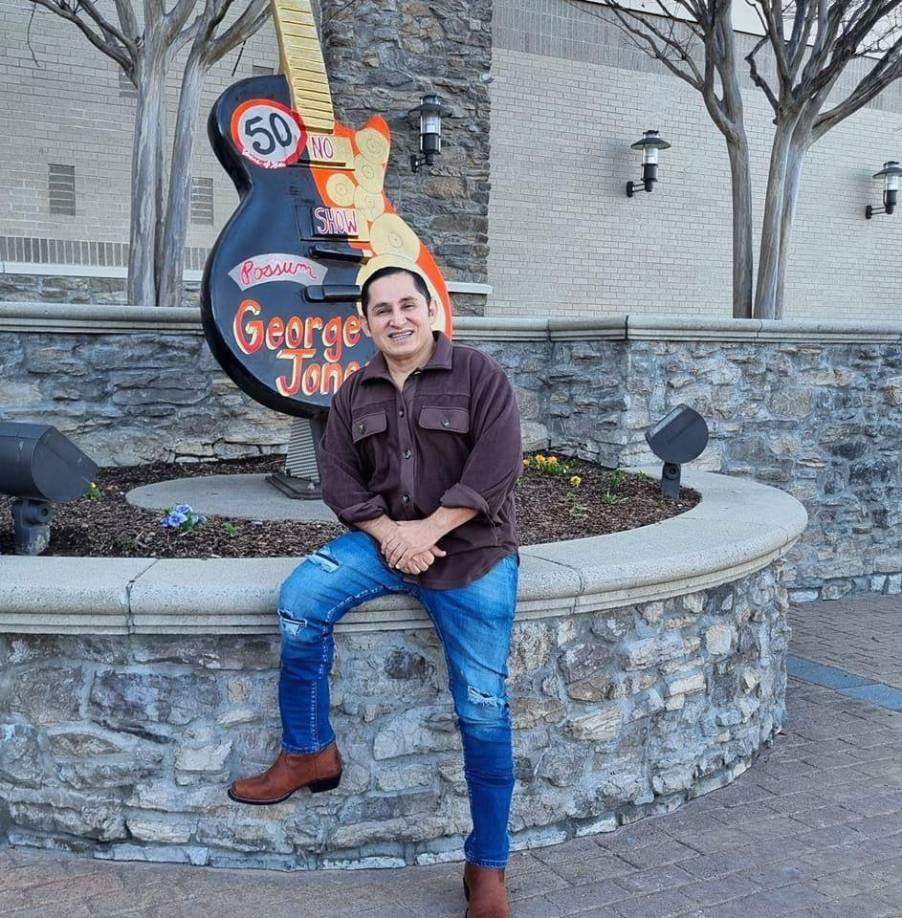 Las comprometedoras imágenes y mensajes de índole sexual aparecen enviadas por Ulloa a las 3:31 de la tarde, según se lee en el mismo.