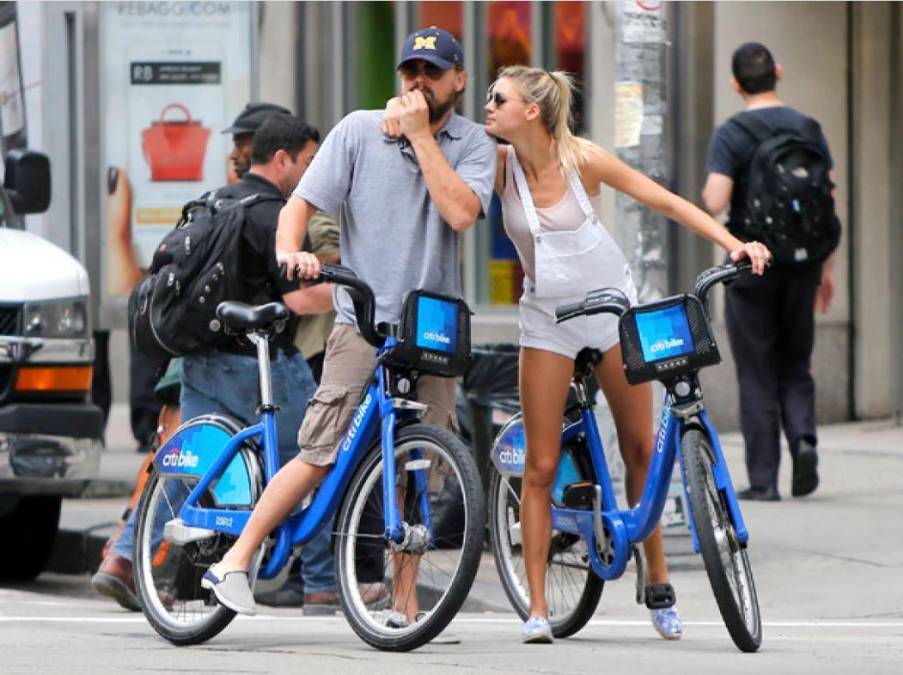 En enero de 2016, seis meses después de iniciar su noviazgo con la modelo Kelly Rohrbach, el actor decició romper con la joven. La relación terminó justo antes de que la maniquí estadounidense cumpliera 26 años.