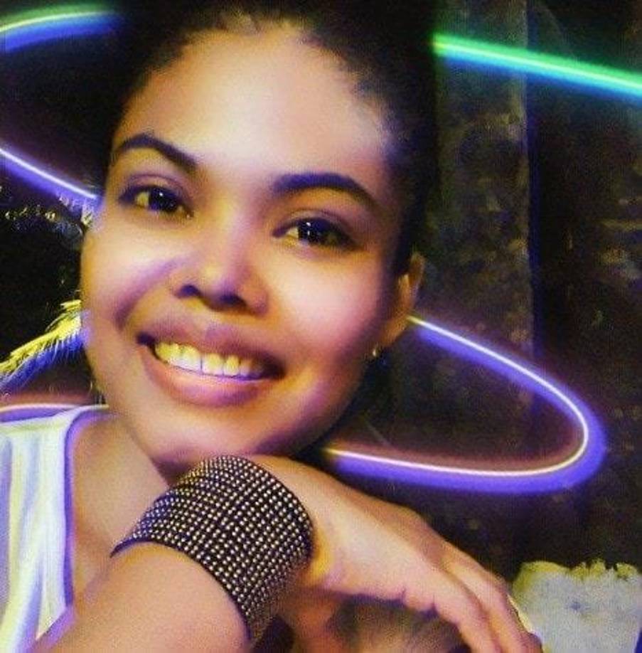 Con globos y flores dan último adiós a Rixy Ponce, joven madre ultimada en Trujillo (FOTOS)