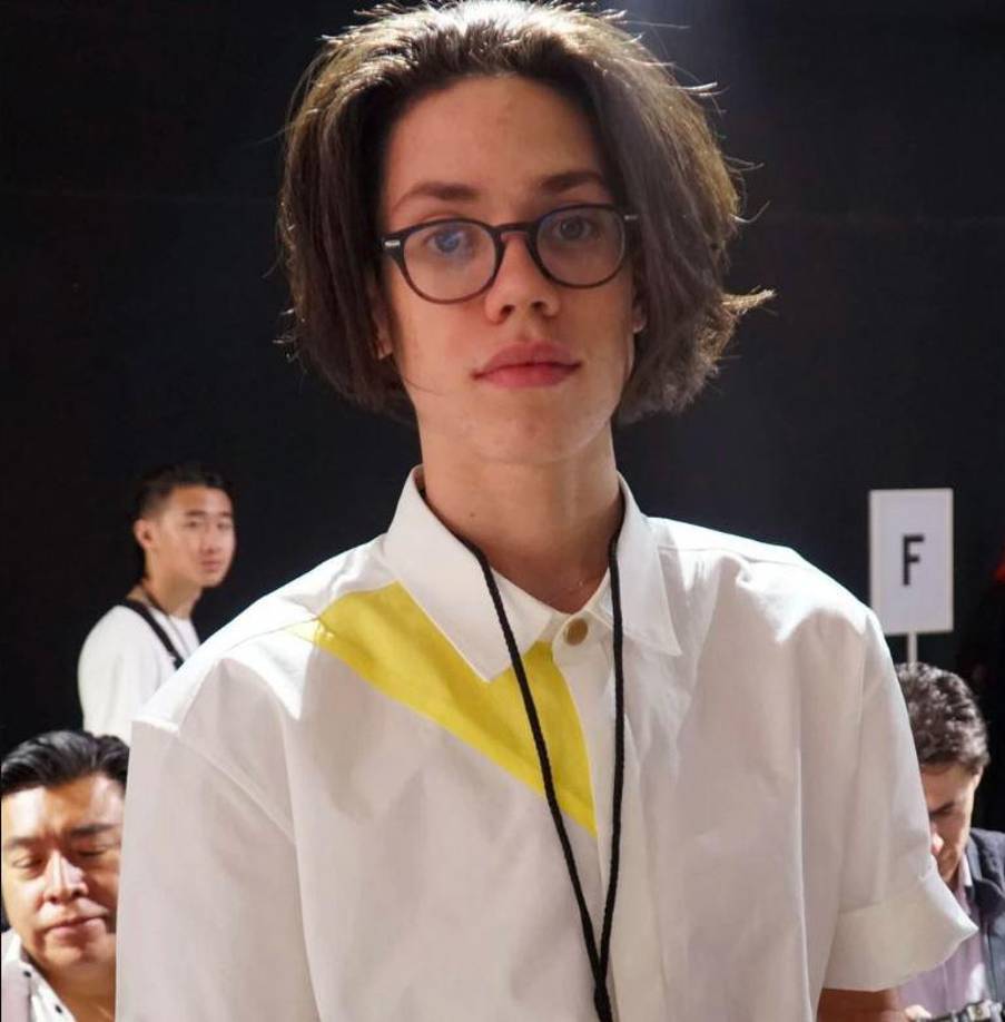 “¡Qué guapo!”, “Deberías salir en una revista”, “Modelo”, “Espectacular”, “Hermoso”, “Sin palabras”, “Bello. Dios lo continúe bendiciendo”, son otros de los comentarios que ha recibido el joven en redes sociales.