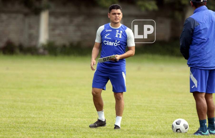 El joven técnico Luis Alvarado confió la gran responsabilidad de buscar la clasificación a los Juegos Olímpicos de París y el Mundial Sub-20 de Indonesia a este grupo de jugadores, todos formados en el país en primera y segunda.
