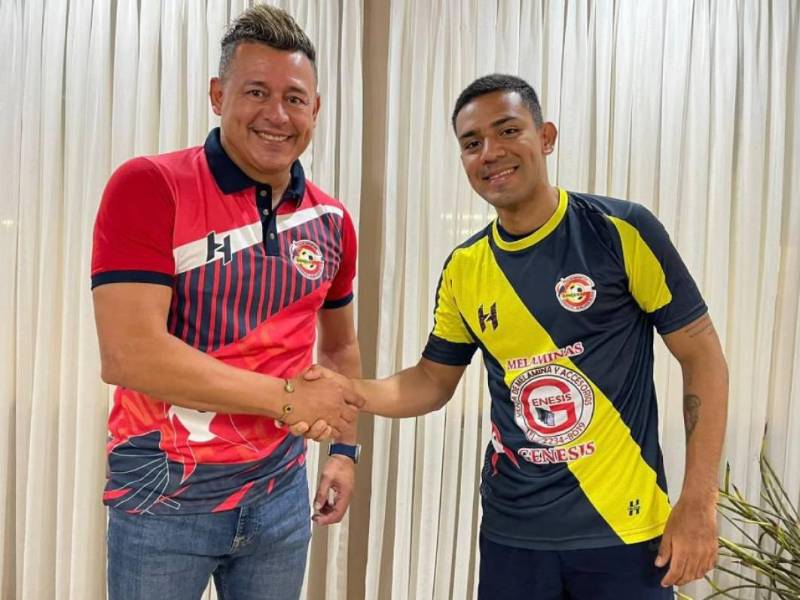 Alejandro Reyes cuando fue fichado por Génesis en la Primera División de Honduras.
