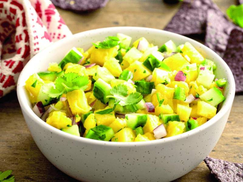 El pepino pertenece a la familia cucurbitaceae, la misma del melón, la calabaza y la sandía.