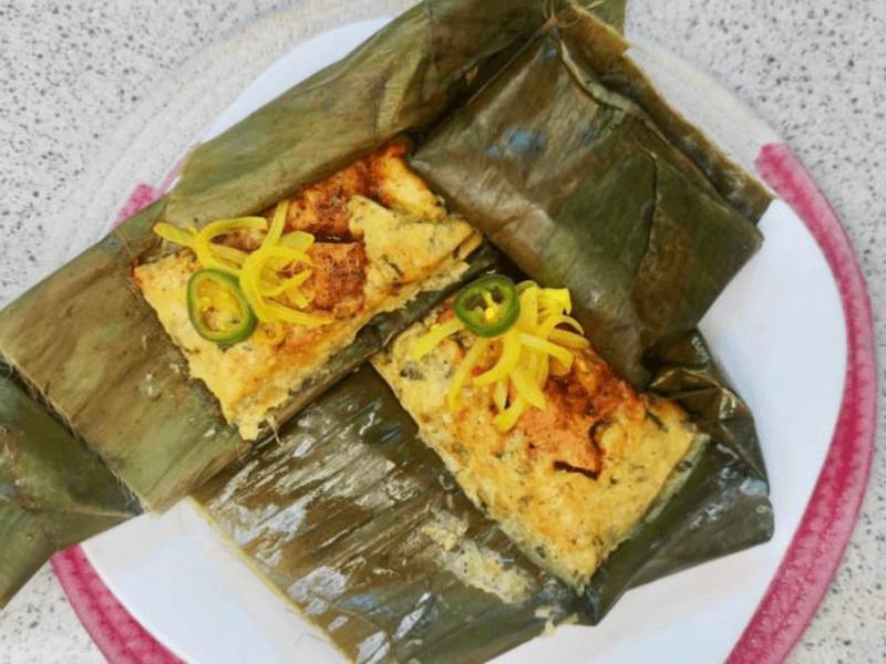 Tamalitos de plátano y cerdo.