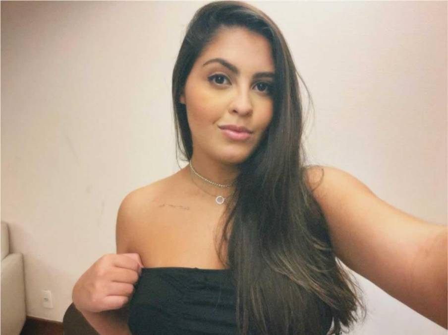 Danielle Favatto acaba de ser madre y, desde ese mismo momento, y durante el embarazo, cambió mucho tanto sus hábitos de vida como el contenido que subía a sus redes sociales.