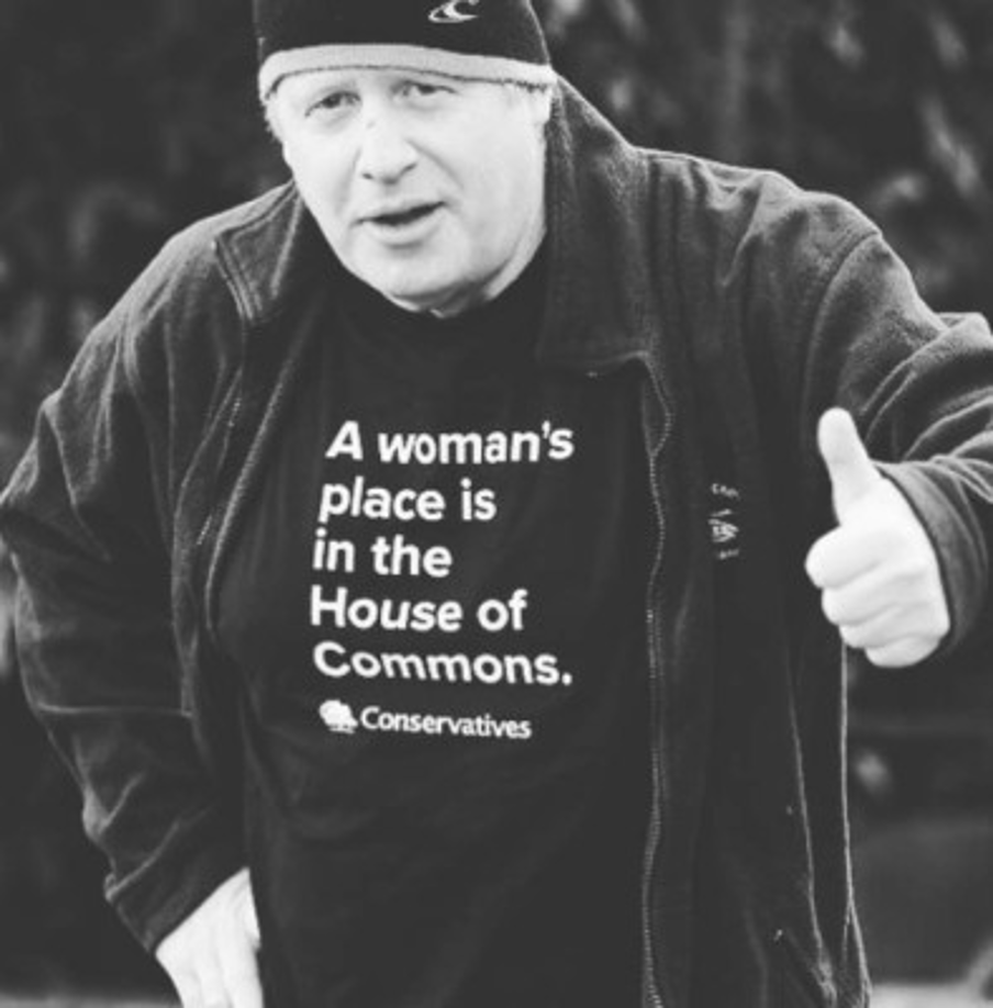 En 2016 fue nombrado Ministro de Exteriores; ese mismo año renunció a la ciudadanía estadounidense.