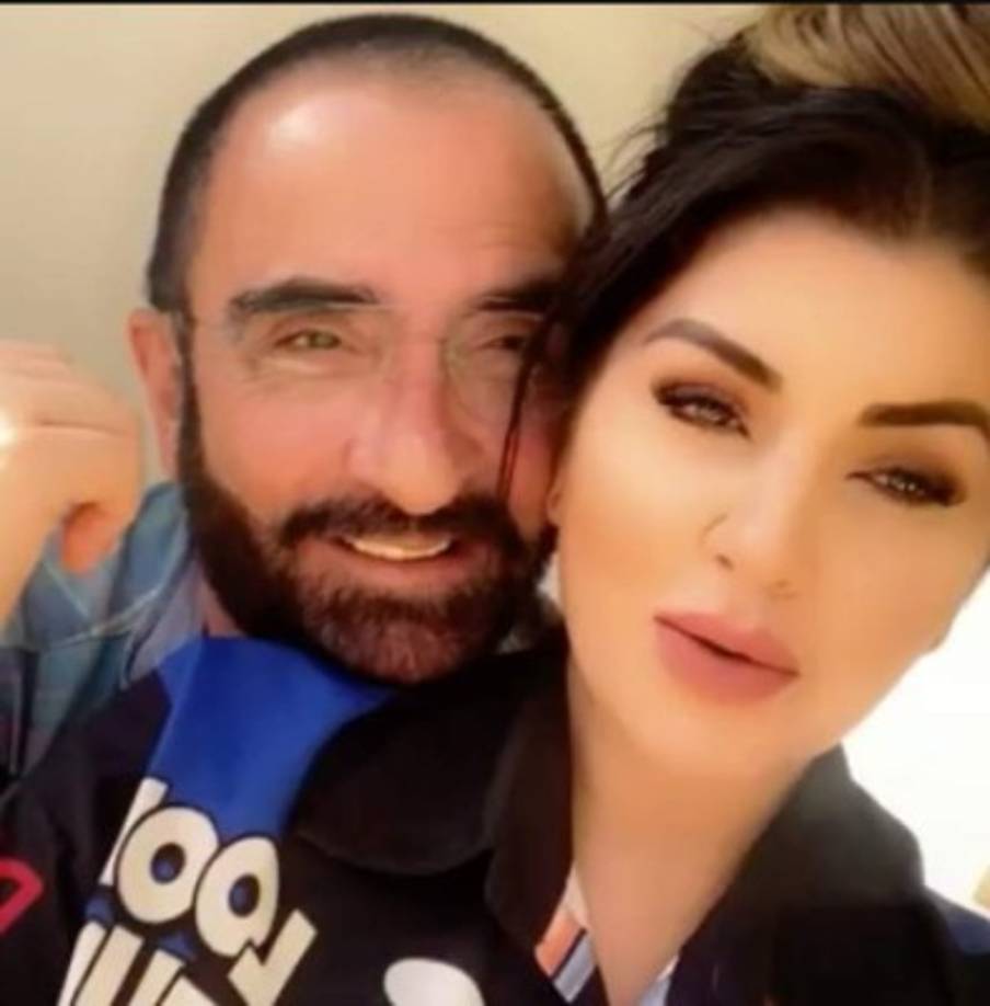 Mariana y el empresario y cantante Vicente Fernández Jr. dieron a conocer su relación a inicios de mayo, sorprendiendo a los seguidores Fernández, quien aún se encuentra en trámites de divorcio con Karina Ortegón.