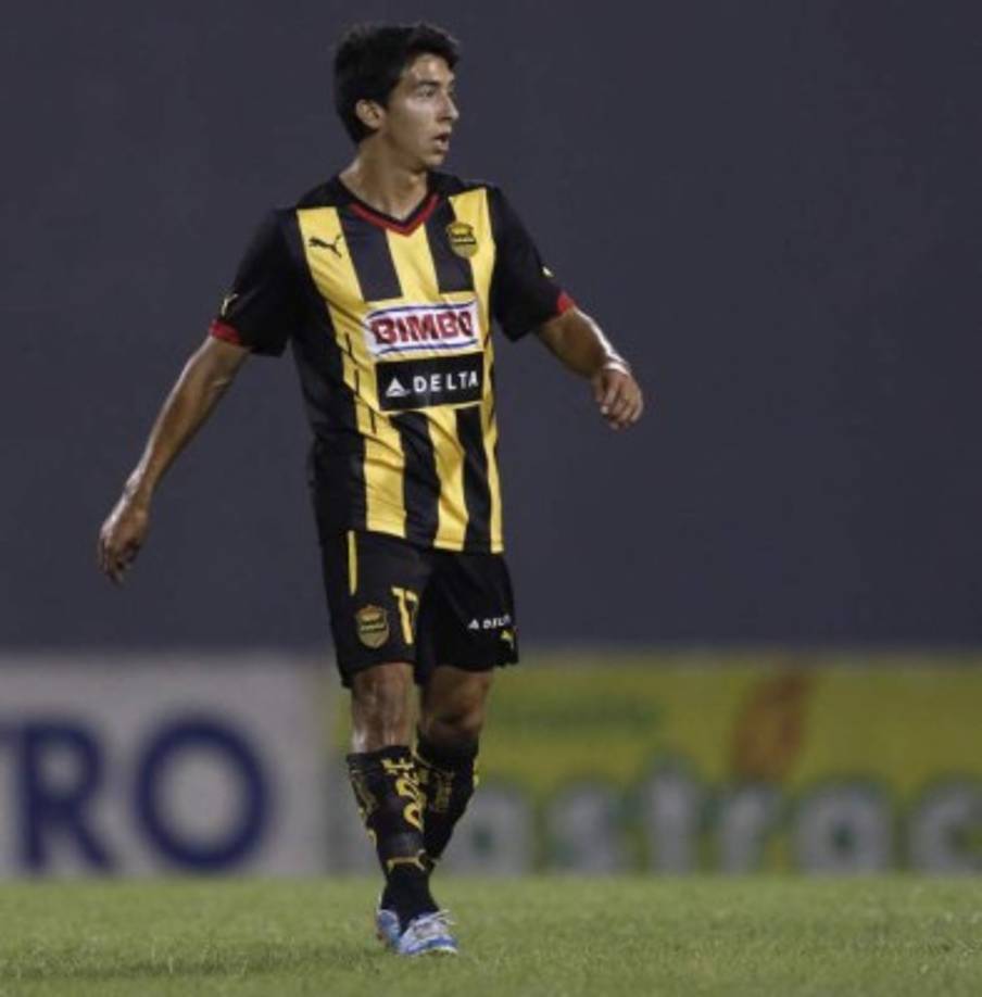 Bruno Foliados - El mediocampista uruguayo solo estuvo un torneo con el Real España. Jugó 13 partidos y no hizo goles.