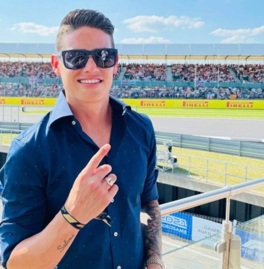 James Rodríguez: El volante colombiano desmintió la noticia que llegaría al Atlético de Madrid: 'No estoy relacionado con el Atlético, no ha habido charlas ni nada', expresó. Foto Facebook James Rodríguez.