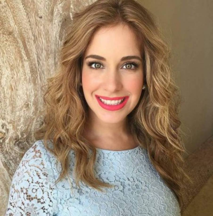 Carmen Aub interpreta a Rutila Casillas, la hija mayor del 'Señor de los cielos'. Además ha incursionado en varias producciones de Telemundo como: Decisiones y Médico de Familia, en calidad de actriz de soporte. Foto.Twitter<br/>