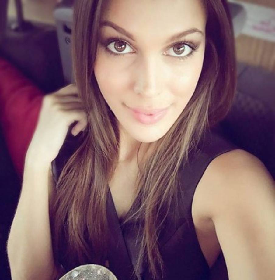 Sin maquillaje se ve igual de hermosa.