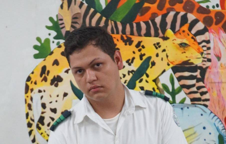 Williams Caleb Orellana Mejía, de 17 años de edad, estudiante del duodécimo del Bachillerato Técnico Profesional en Informática es otro de los estudiantes con un alto índice académico, tiene un 99%.
