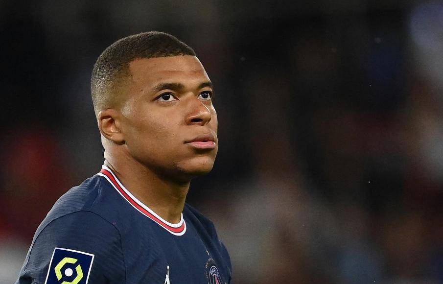 “Me voy con la cabeza alta, lo he dado todo”, resaltó Mbappé tras confirmarse su salida del PSG.