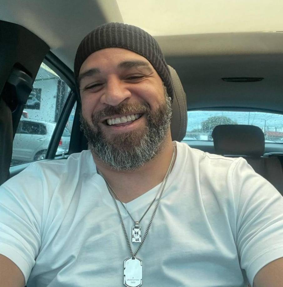 Hace tan solo unas semanas, además, fue descubierto conduciendo con el carnet caducado. Y, por si fuera poco, se negó a someterse a un test de alcoholemia, razón por el que le fue retirado el permiso.