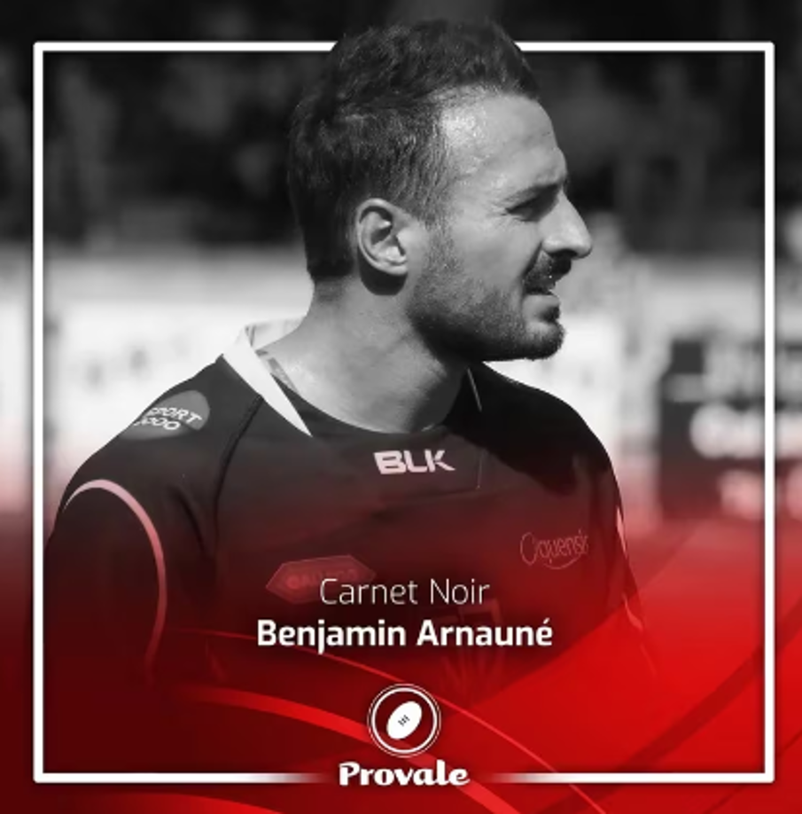 Un testigo reveló haberla visto haciendo autostop en la zona mientras el incendio aún ardía y posteriormente su celular fue encontrado en el centro de la tragedia.