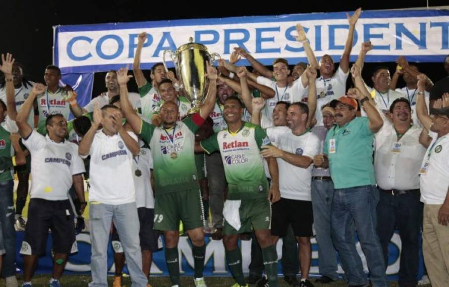 El Juticalpa FC se consagró como el nuevo campeón de la Copa Presidente al superar 2-1 al Real España en el estadio Carlos Miranda de Comayagua.