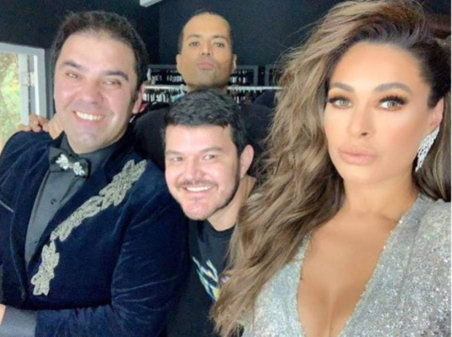 Los internautas acusan a Galilea Montijo de inyectarse botox en los labios por eso pasaron de ser delgados a gruesos.