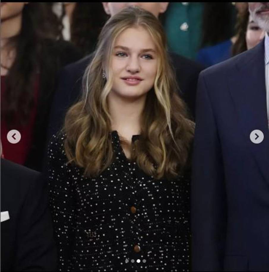 Según Diario Sports suenan todas alarmas. ¿Y si la futura monarca está enamorada en secreto del jugador del <b>F.C. Barcelona</b>?, se preguntó.