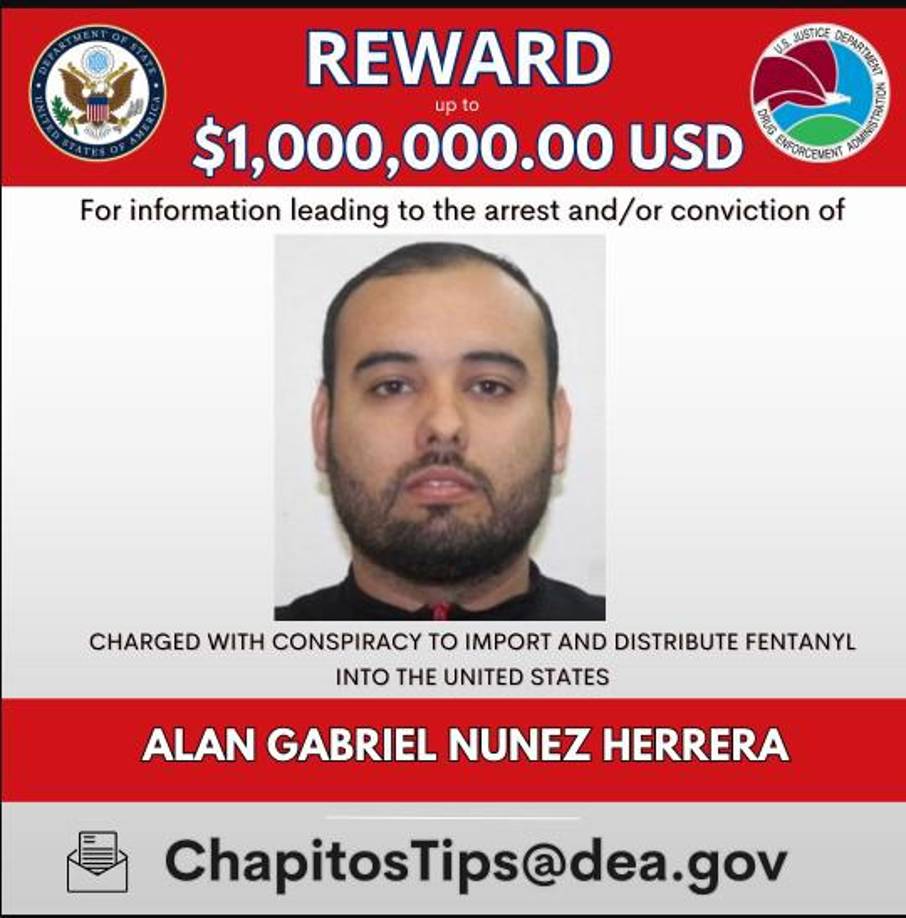 Alan Núñez entre octubre y noviembre de 2022, entregó a un asociado 20 mil pastillas de fentanilo y aproximadamente cinco kilogramos de polvo de la misma sustancia, según lo corroboraron agentes de la DEA durante operaciones encubiertas.