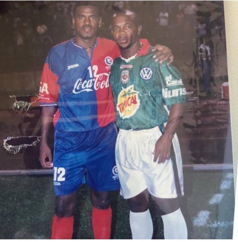 Rubén Suazo formó parte de las filas de Marathón en la Liga Nacional.