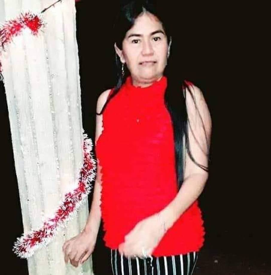 ”Mi tía Suyapa (foto) era una persona de 52 años, ella siempre estuvo en la obra de Dios”.