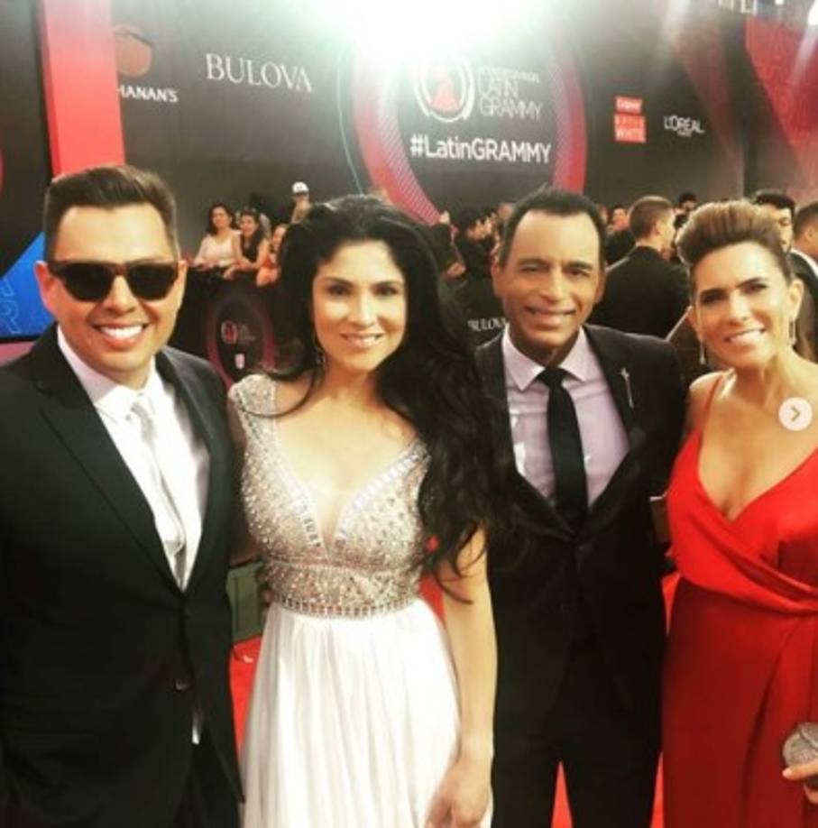 Actualmente Jaci, sigue asistiendo a importantes eventos de la música latina y codeándose con grandes artistas con Jon Secada.