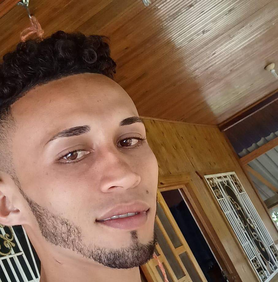 El lunes 5 de agosto, Maycol López salió, junto con tres amigos, a celebrar su cumpleaños en una pequeña embarcación.