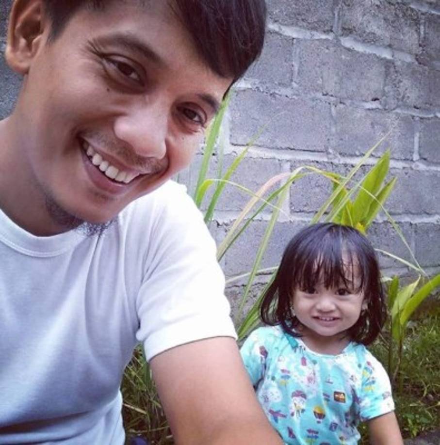 El bajista Muhammad Awal Purbani también perdió la vida debido al impacto.