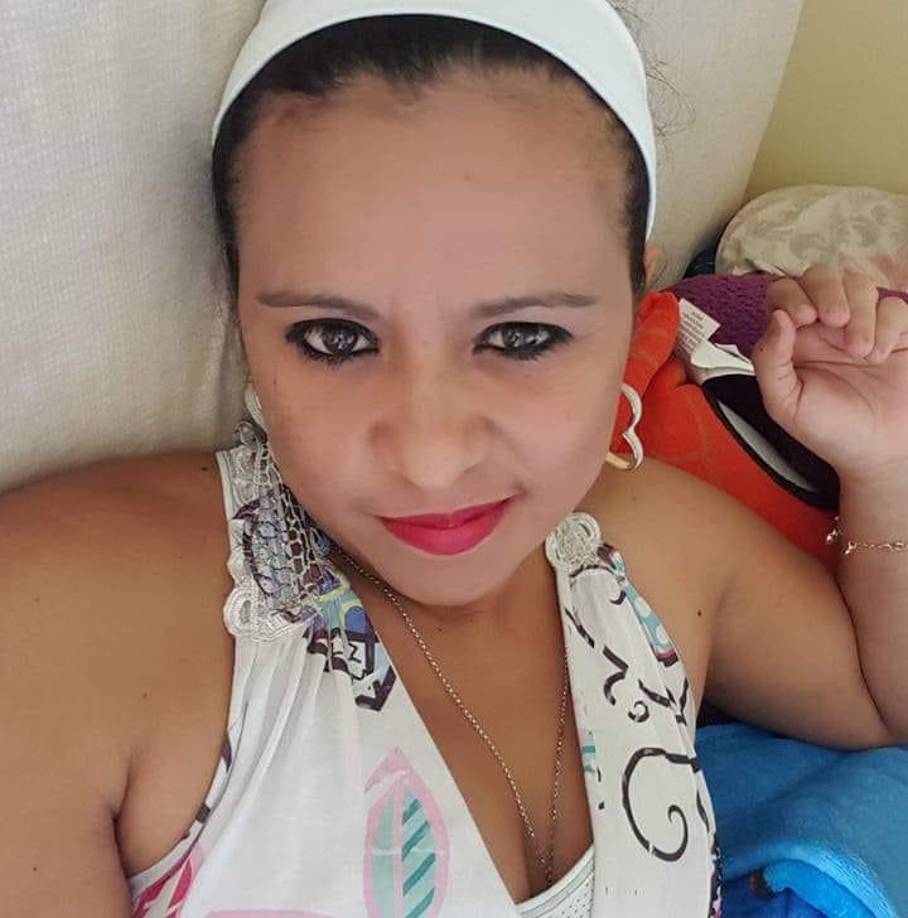 Según versiones extraoficiales, el móvil del crimen fueron los celos enfermizos que se apoderaban del hondureño, cuya identidad no ha sido revelada.