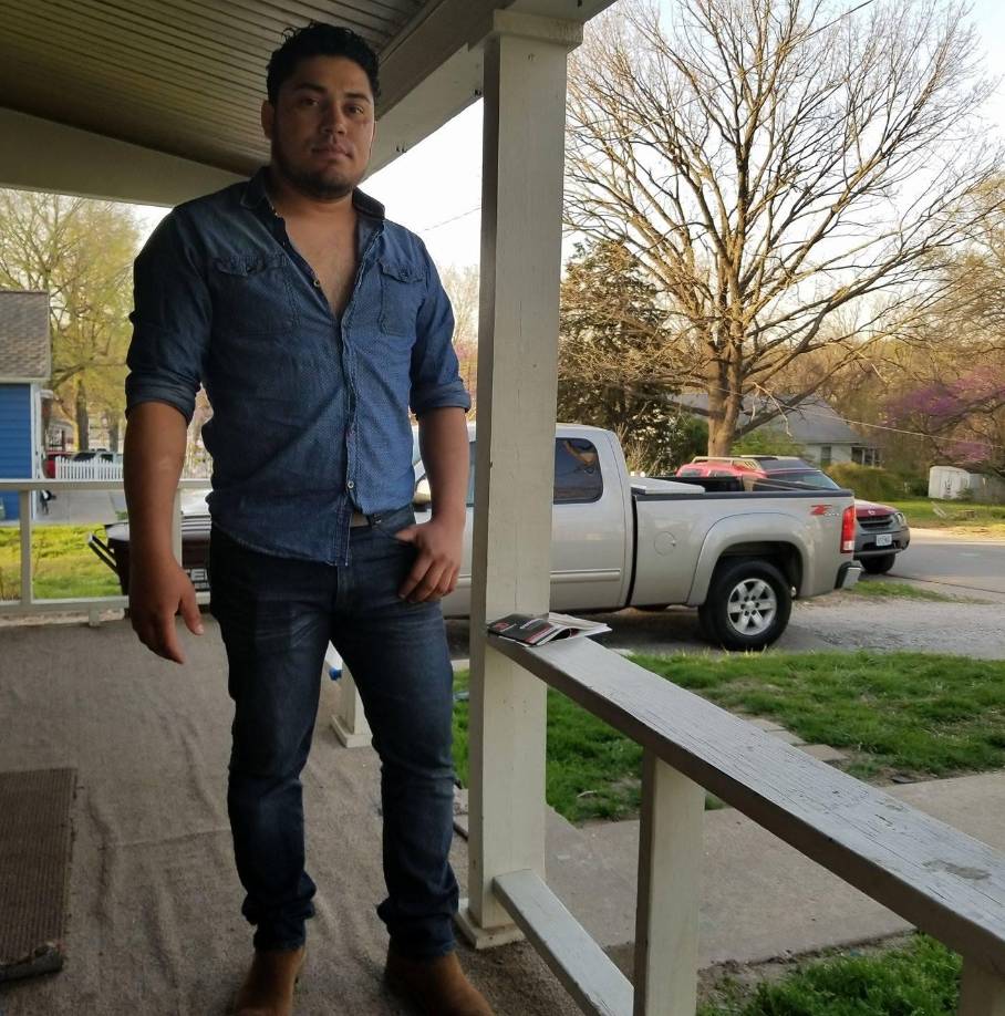 La policía de Kansas informó que Juan Antonio Ávila murió de forma inmediata.