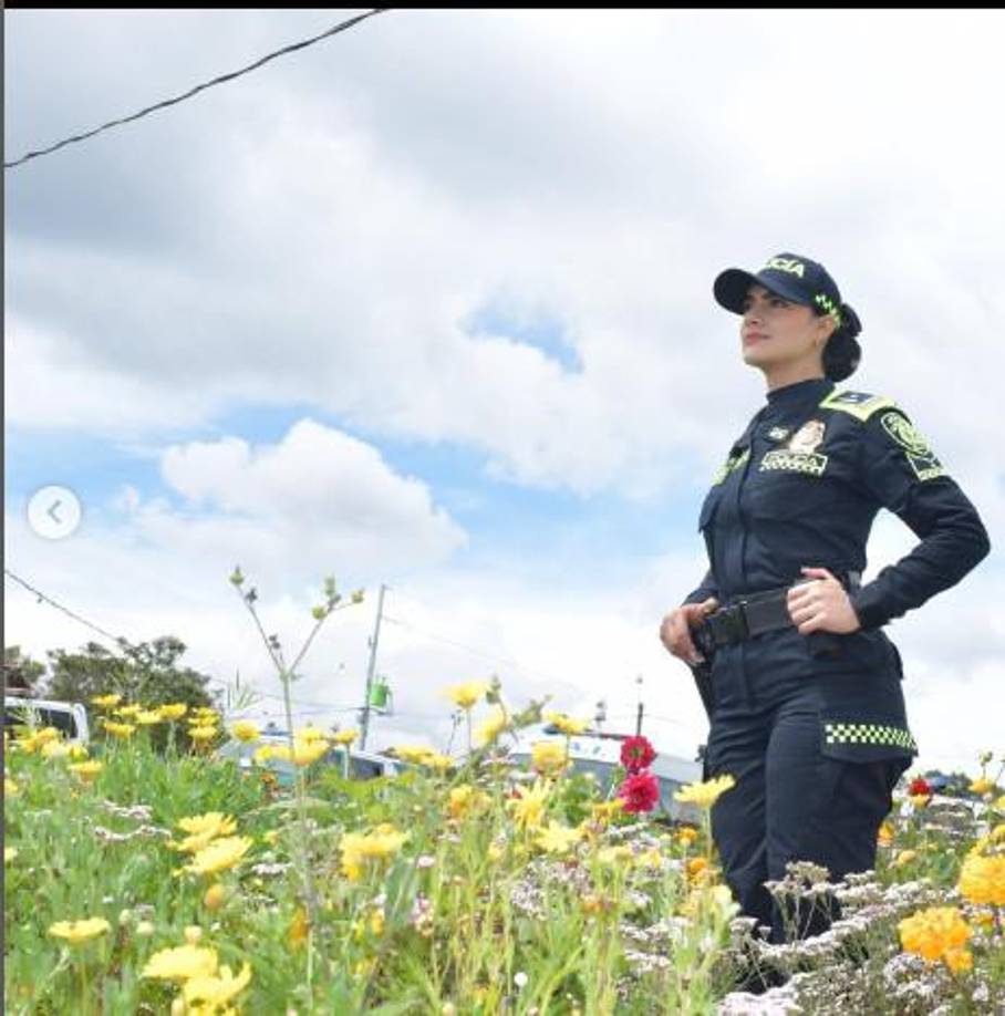 “Gracias a esta institución soy lo que soy; la profesional y mujer que soy ahora todo se lo debo a mi Policía Nacional”, reconoce.