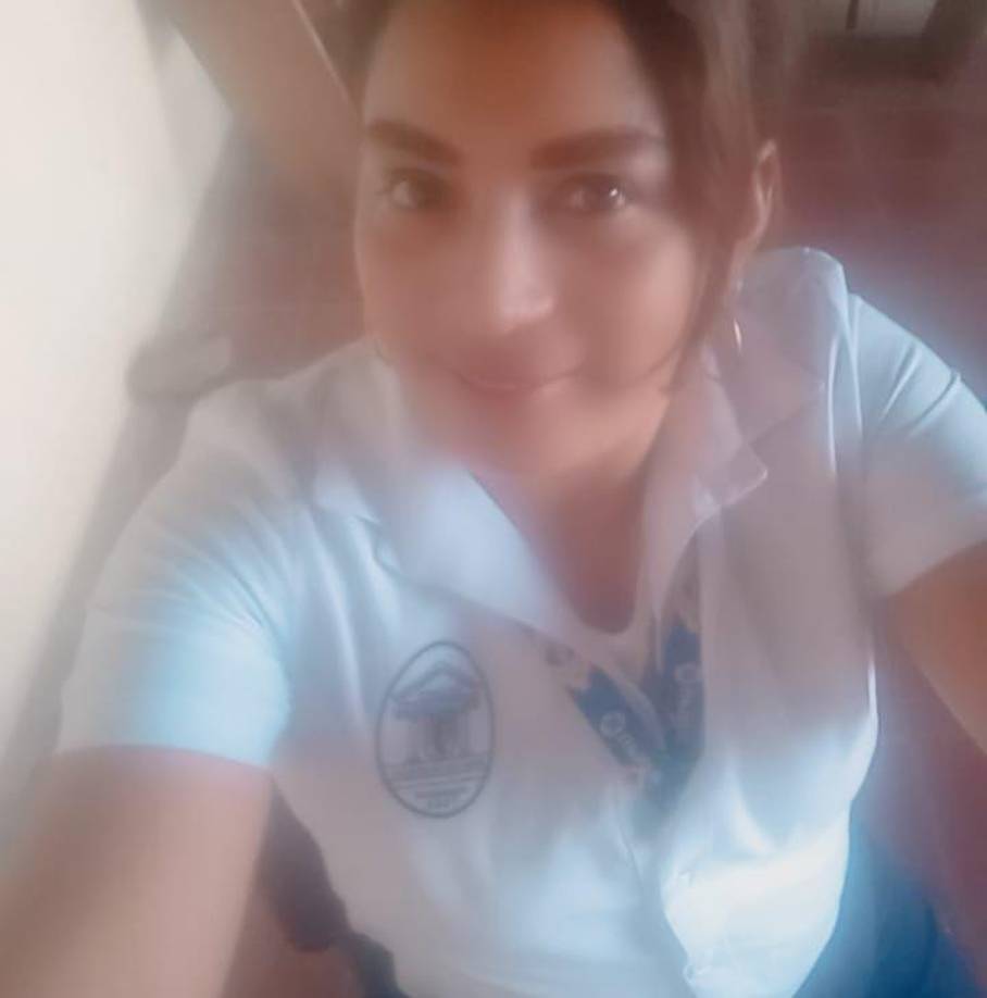 “La queremos profe y la vamos a extrañar”, decía el comentario en una imagen de la despedida que le organizaron los alumnos de octavo grado. Ella respondió: “Yo también y lo saben muy bien”.