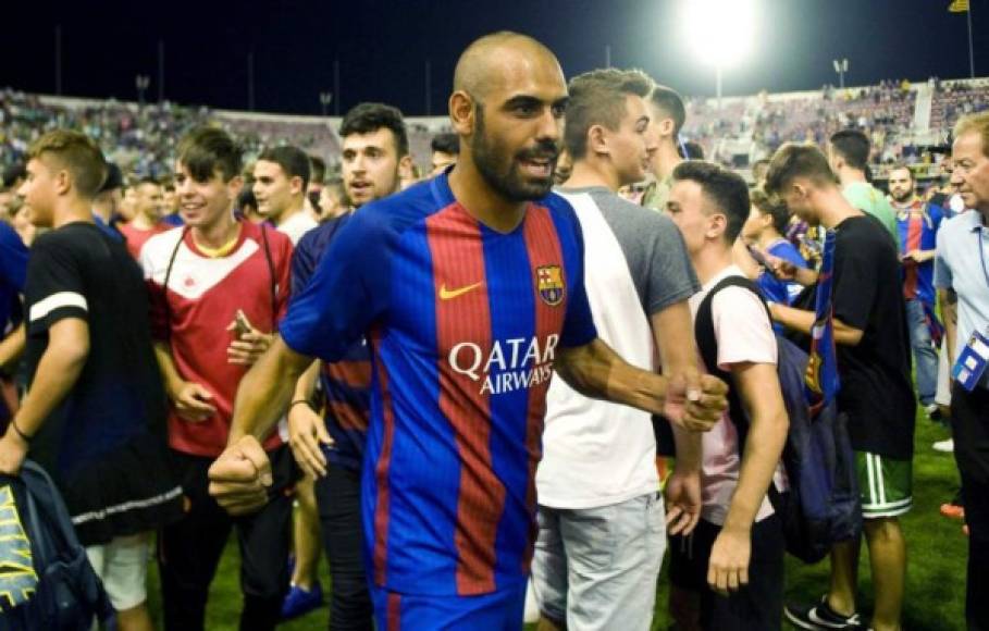 Fali ha tenido una amplia carrera en la segunda división de España y en su momento llegó a jugar en el Barcelona B. Hoy el jugador amenaza con retirarse del fútbol por miedo al coronavirus.