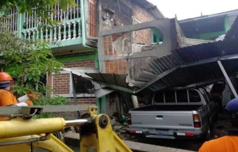Un terremoto de magnitud 6,8 en la escala abierta de Richter, con epicentro en la costa del Pacífico, sacudió la madrugada de este jueves El Salvador, causando daños en infraestructuras, reportaron medios locales.