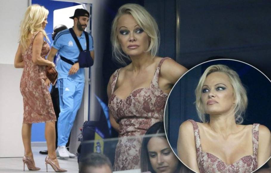Pamela Anderson ha ido a ver los partidos de Adil Rami con el Olympique de Marsella.
